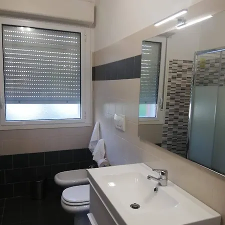 Parri 33 Fiera 4+1 Guest Parking On Demand Apartman *