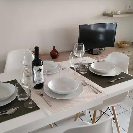 Parri 33 Fiera 4+1 Guest Parking On Demand