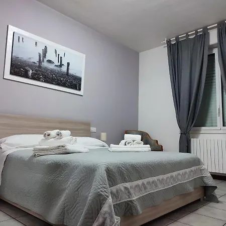 Parri 33 Fiera 4+1 Guest Parking On Demand