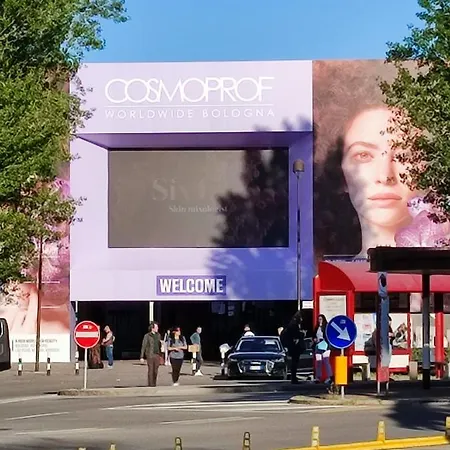 Parri 33 Fiera 4+1 Guest Parking On Demand