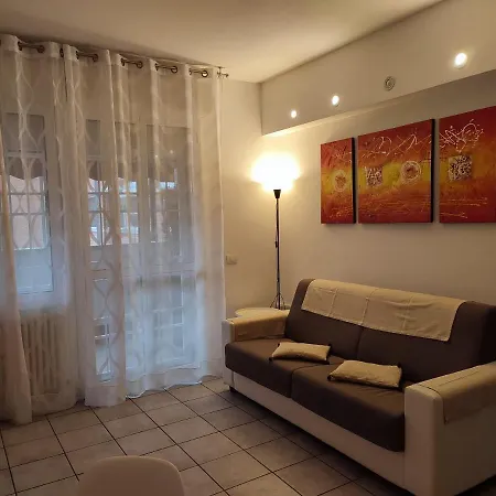 Parri 33 Fiera 4+1 Guest Parking On Demand