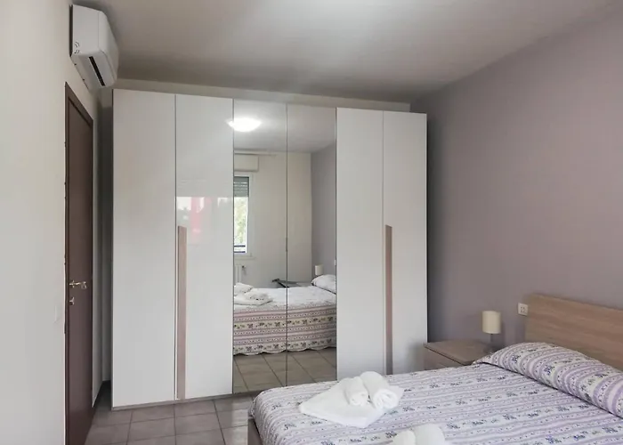 Parri 33 Fiera 4+1 Guest Parking On Demand Apartmán Boloňa