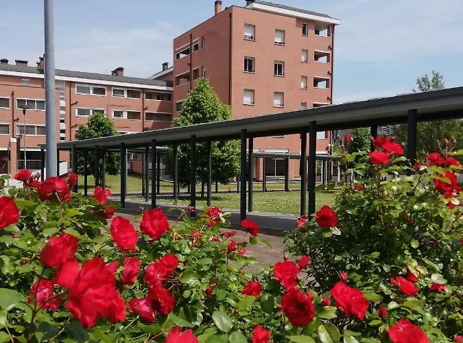 Parri 33 Fiera 4+1 Guest Parking On Demand Boloňa