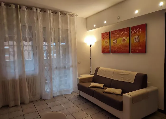 Parri 33 Fiera 4+1 Guest Parking On Demand