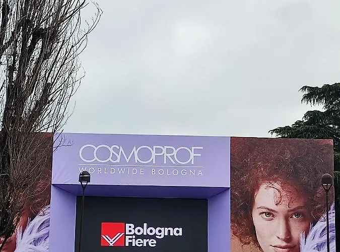 Parri 33 Fiera 4+1 Guest Parking On Demand Boloňa