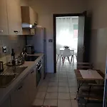Parri 33 Fiera 4+1 Guest Parking On Demand