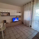 Parri 33 Fiera 4+1 Guest Parking On Demand Apartment