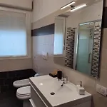 Parri 33 Fiera 4+1 Guest Parking On Demand Bologna