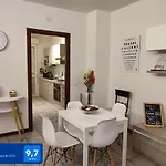 Parri 33 Fiera 4+1 Guest Parking On Demand