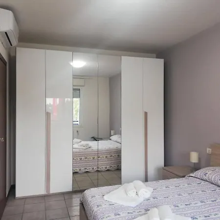 Parri 33 Fiera 4+1 Guest Parking On Demand Apartment Bologna