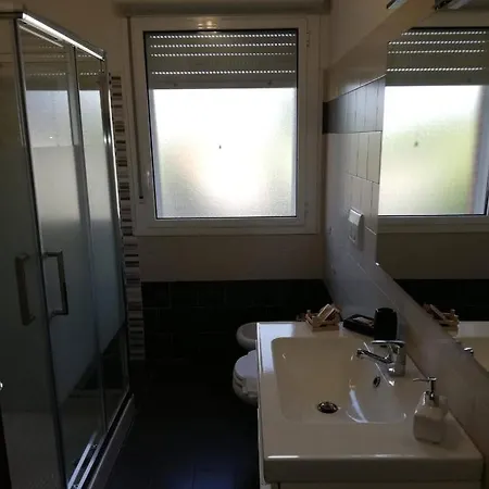 Parri 33 Fiera 4+1 Guest Parking On Demand Apartament