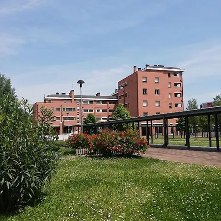 Parri 33 Fiera 4+1 Guest Parking On Demand Apartament Bolonia