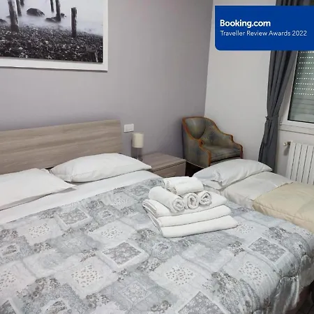 Apartment Parri 33 Fiera 4+1 Guest Parking On Demand Bologna