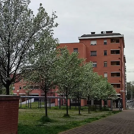 Parri 33 Fiera 4+1 Guest Parking On Demand Apartment *